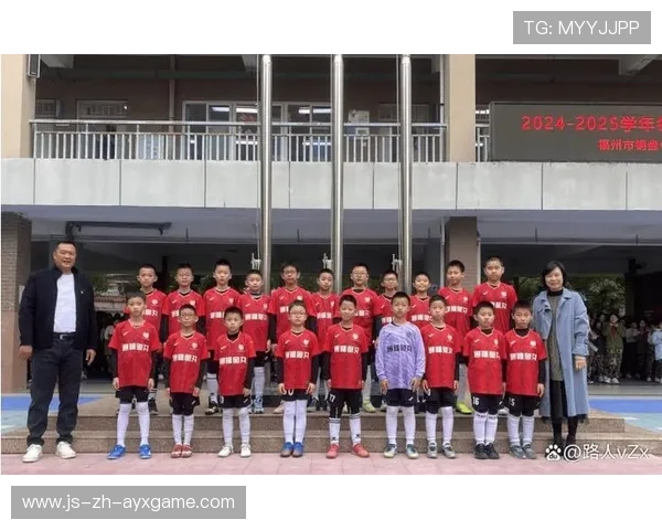 足球俱乐部在青训中建立心理支持热线与定期心理评估体系，青少年足球俱乐部宗旨